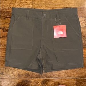 NWT North Face Girl’s Adventure Shorts